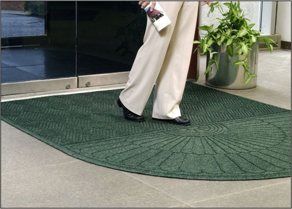 https://www.harrison2inspire.com/images/thumbs/0000367_4x59-one-end-waterhog-mat-in-evergreen.jpeg_600.jpeg